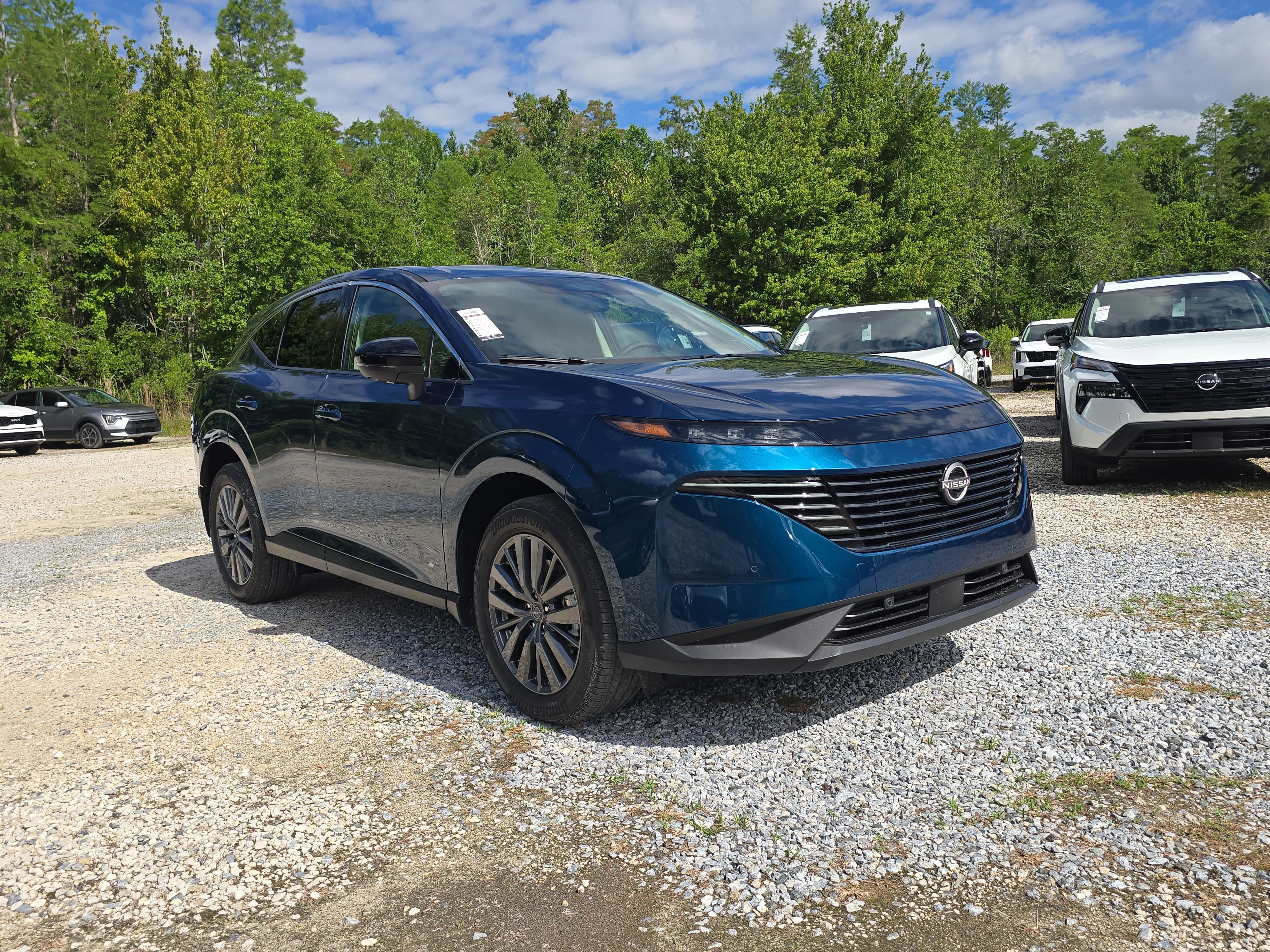 New 2026 Aurora Blue Pearl Metallic Nissan SL image 2