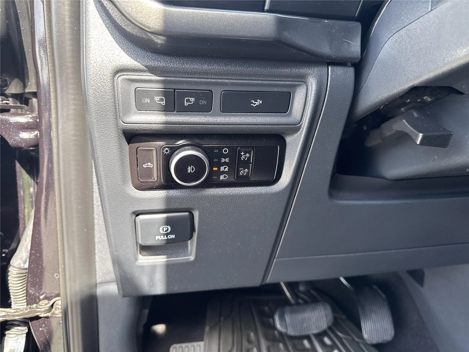 Used 2023 Agate Black Ford XLT image 19