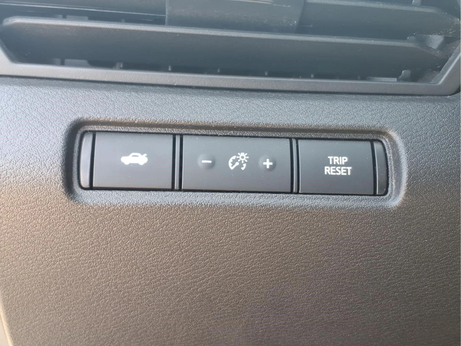 Used 2024 Gun Metallic Nissan 2.5 SV image 19