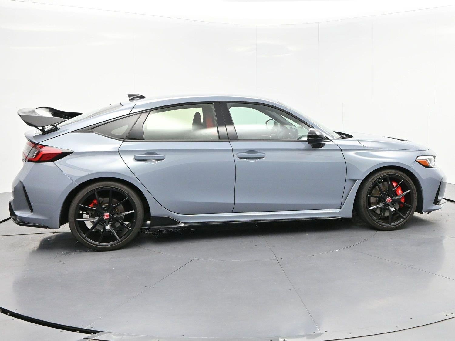 Used 2024 Sonic Gray Pearl Honda Type R image 8