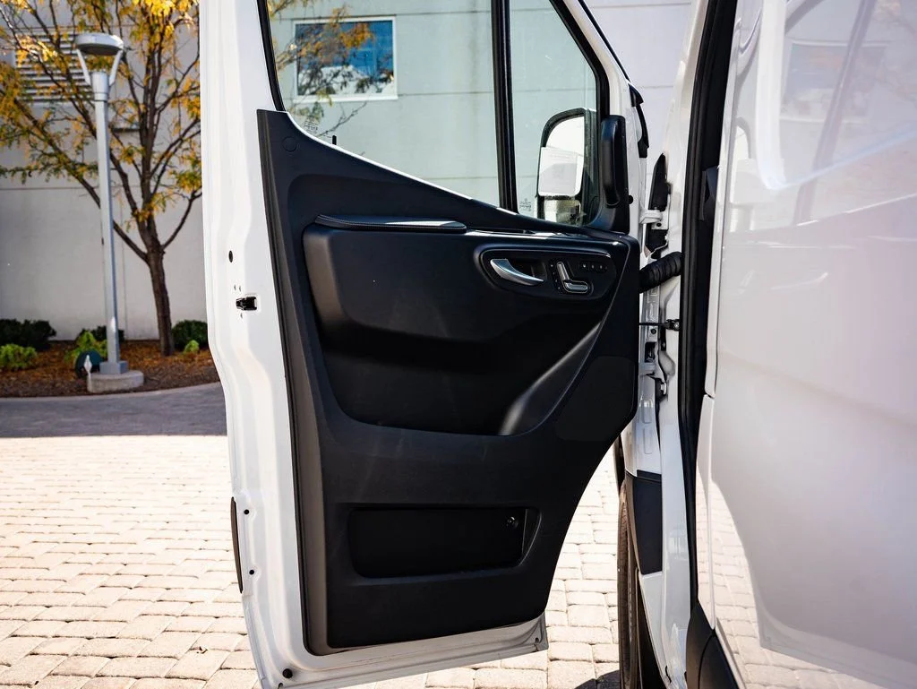 New 2026 Arctic White Mercedes-Benz Cargo 144 WB image 20
