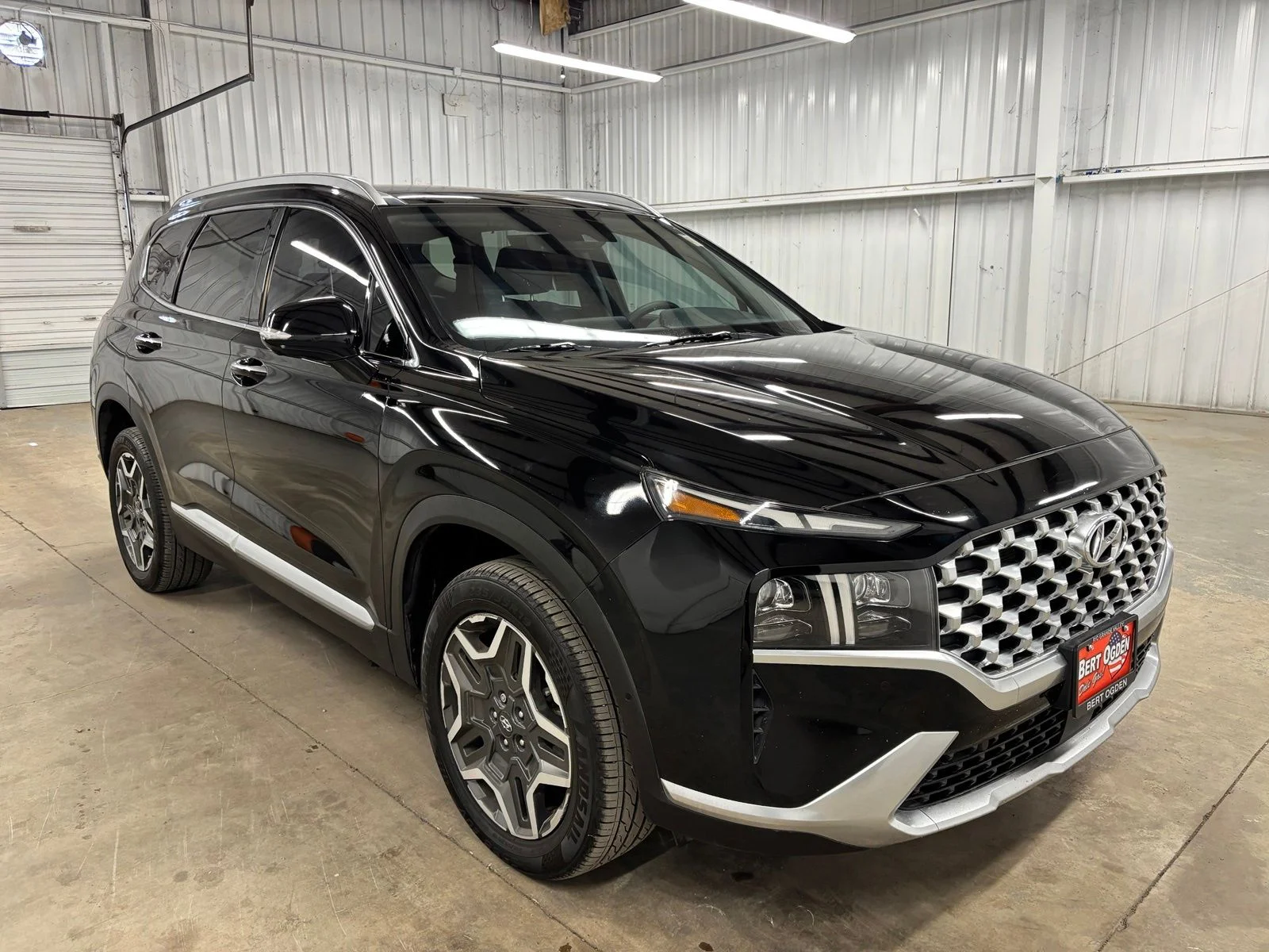 Used 2021 Black Hyundai Limited image 1