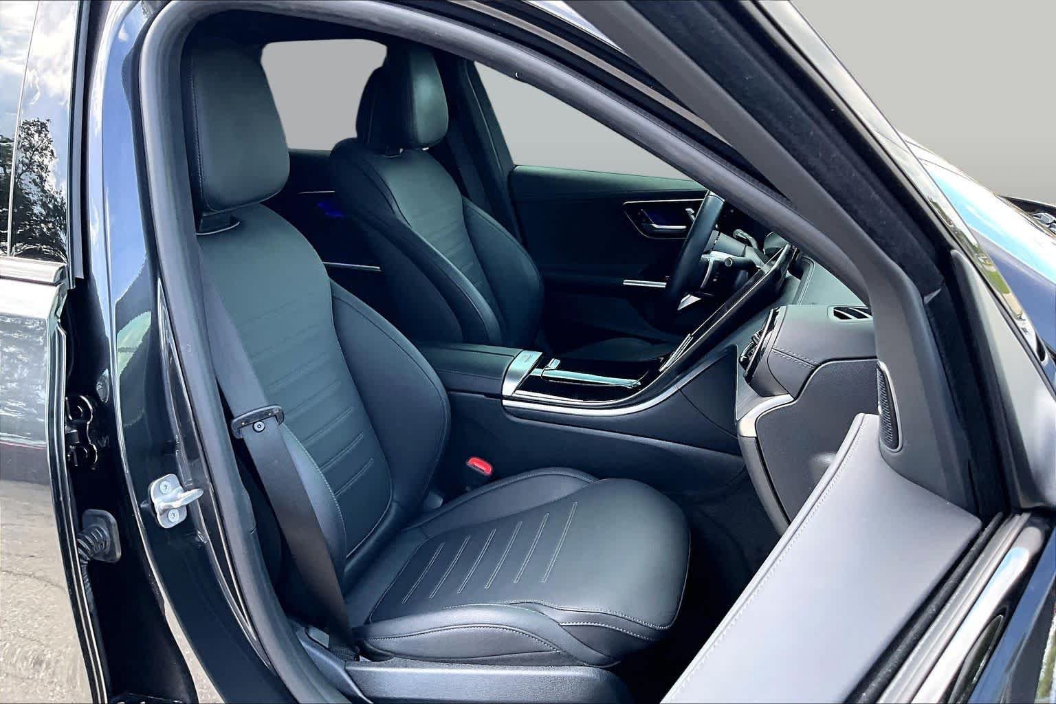 Used 2024 Graphite Grey Metallic Mercedes-Benz C 300 image 9