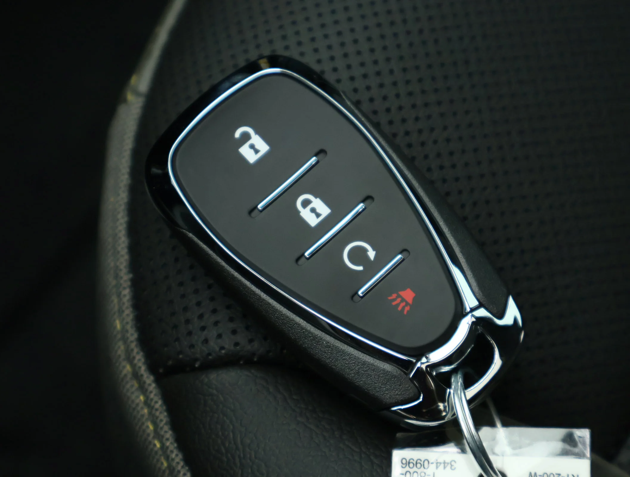 New 2026 Summit White Chevrolet ACTIV image 23
