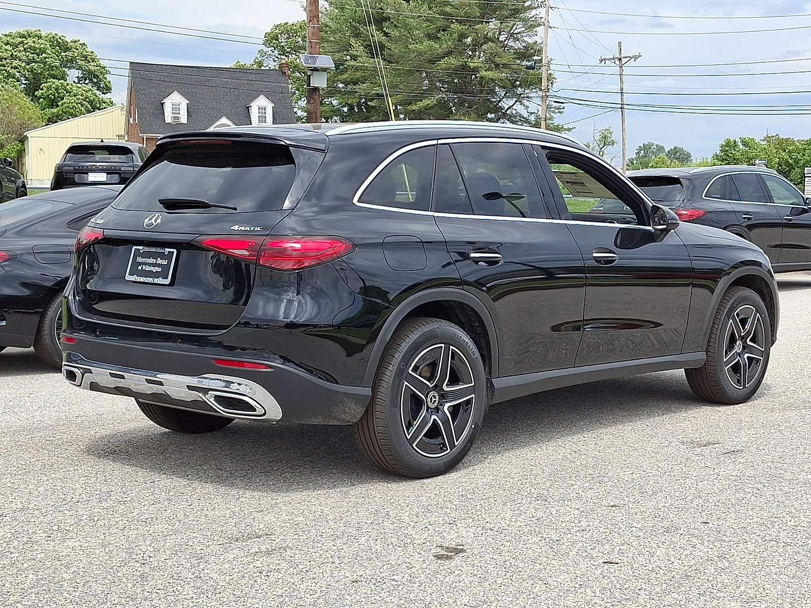 New 2026 Black Mercedes-Benz GLC 300 image 6