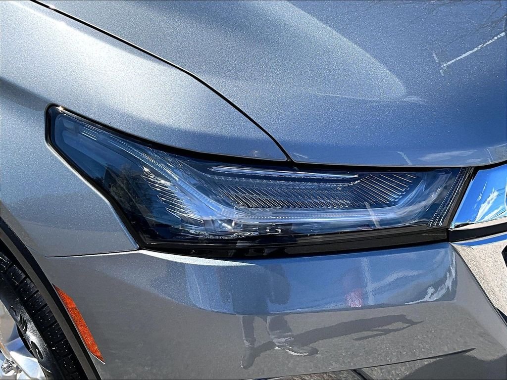 Used 2023 Gray Chevrolet LS image 31
