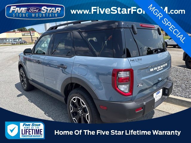 New 2026 Azure Gray Metallic Tri-Coat Ford Outer Banks image 6