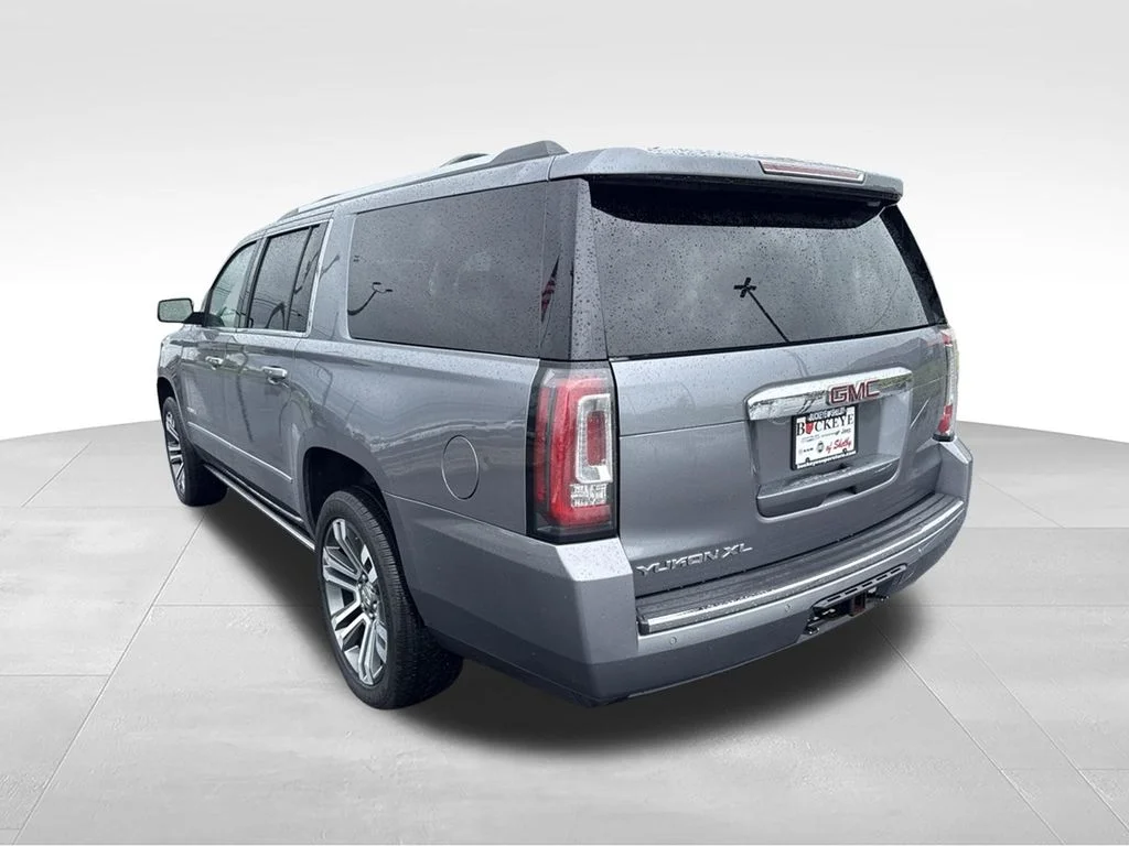 Used 2018 Gray GMC Denali image 5