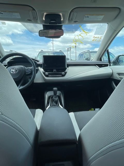Used 2023 White Toyota LE image 11