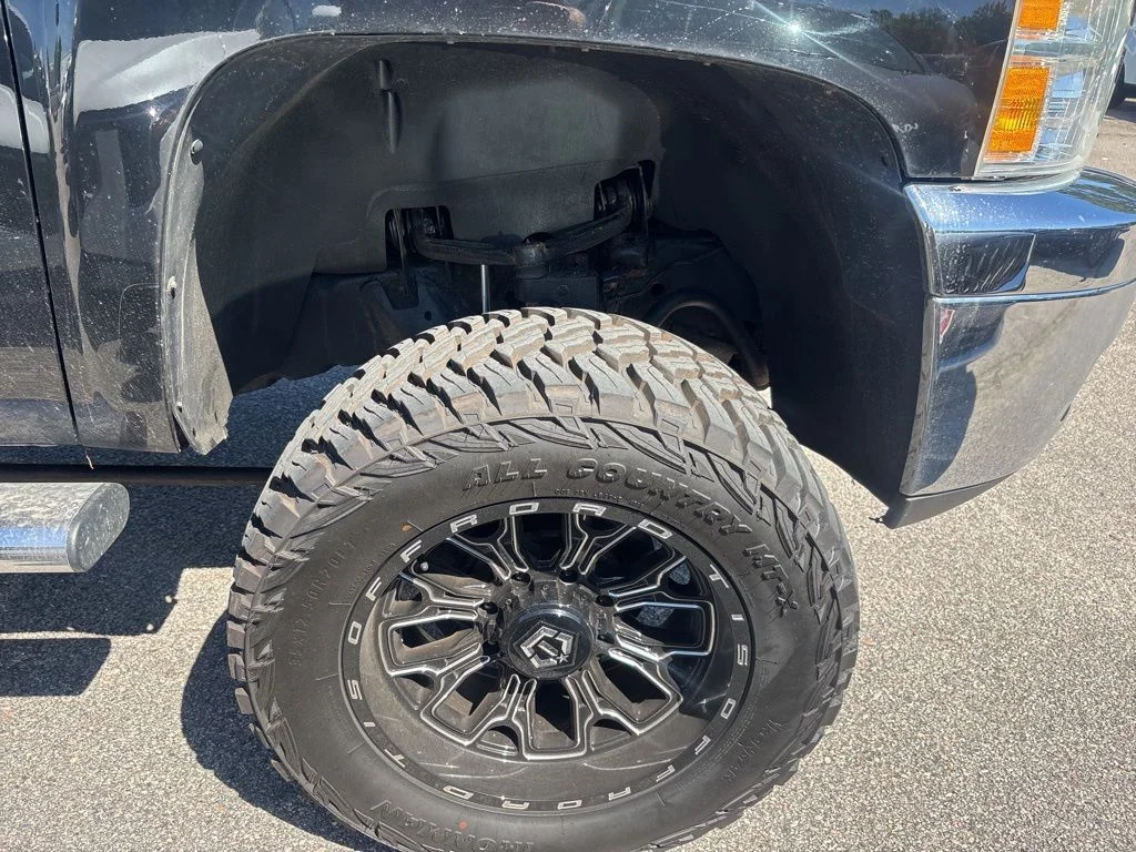 Used 2013 Black Chevrolet LTZ image 30