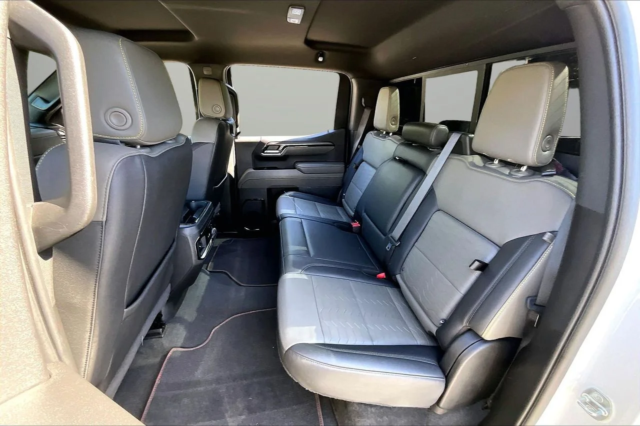 Used 2022 White Chevrolet ZR2 image 22
