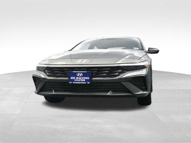 New 2026 Gray Hyundai SEL Sport Plus image 32