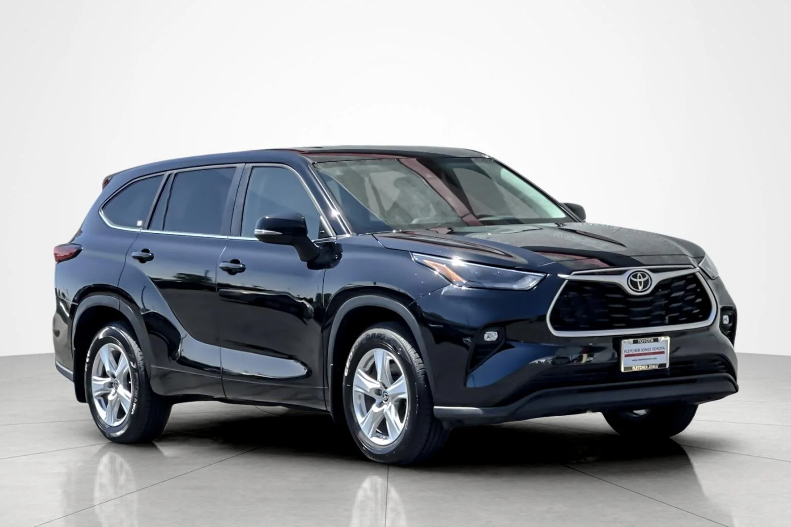 Used 2023 MIDNIGHT BLACK Toyota LE image 7
