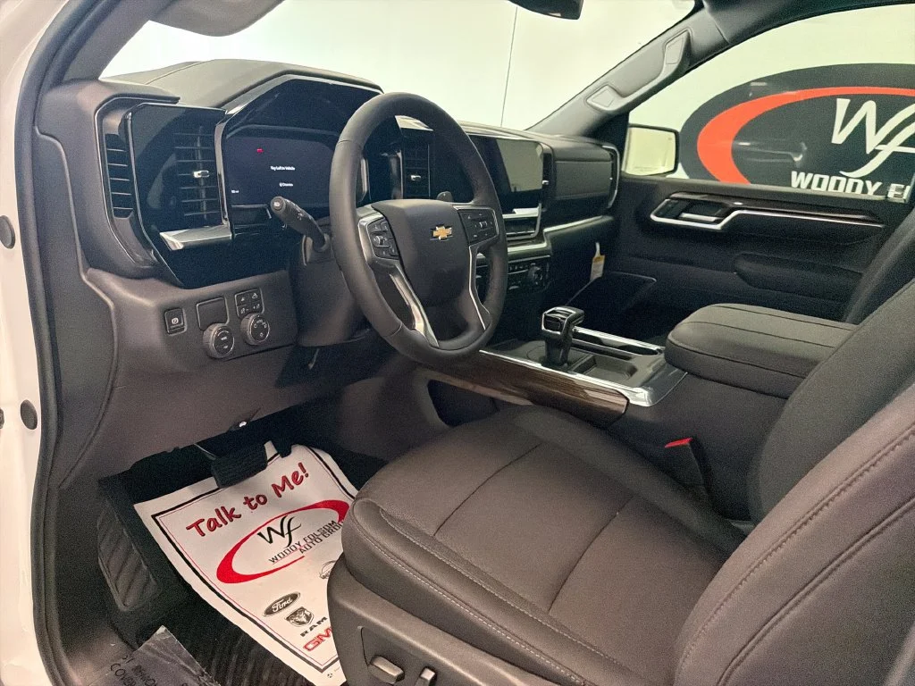 New 2026 Summit White Chevrolet LT image 11