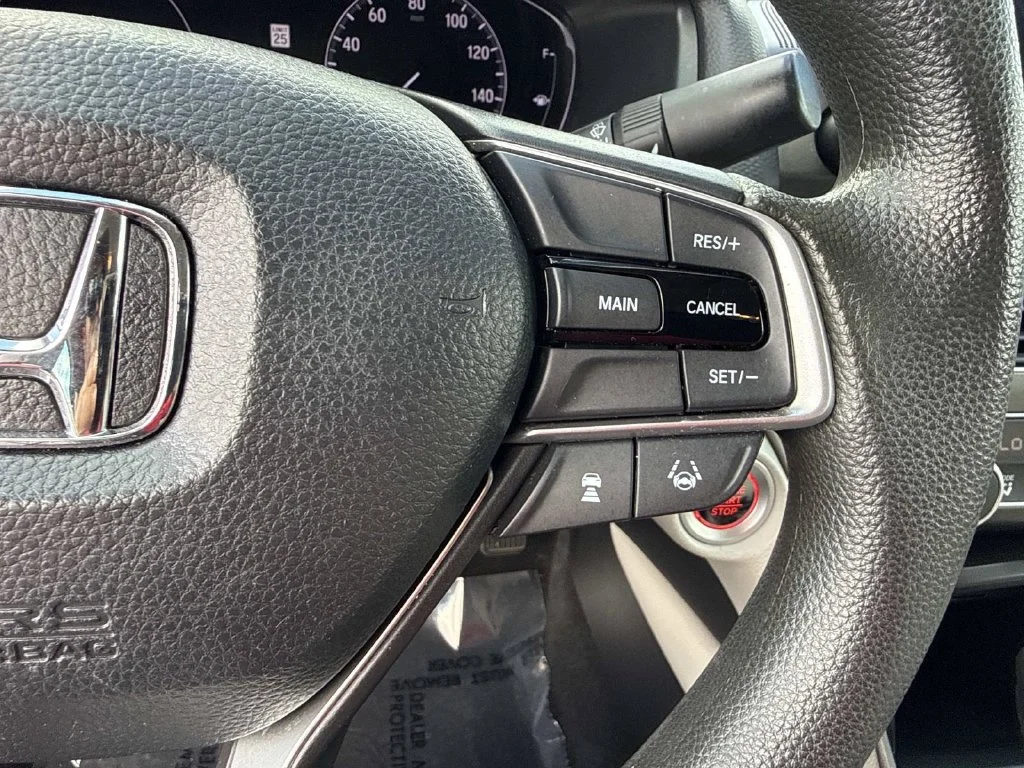 Used 2020  Honda LX image 33