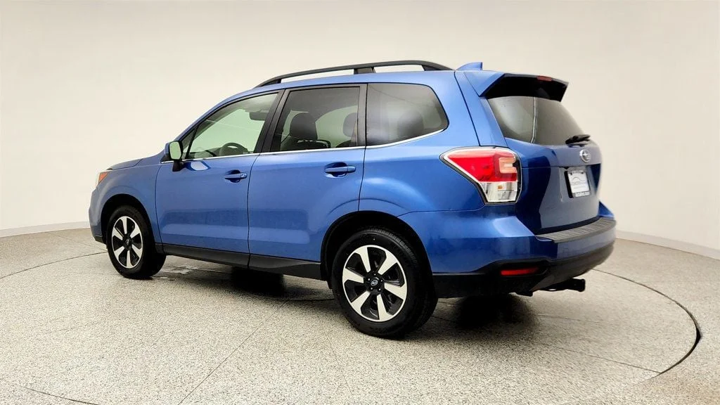 Used 2017 Quartz Blue Pearl Subaru 2.5i Limited CVT w/ Popular Package #2 & Blind Spot Detection image 7