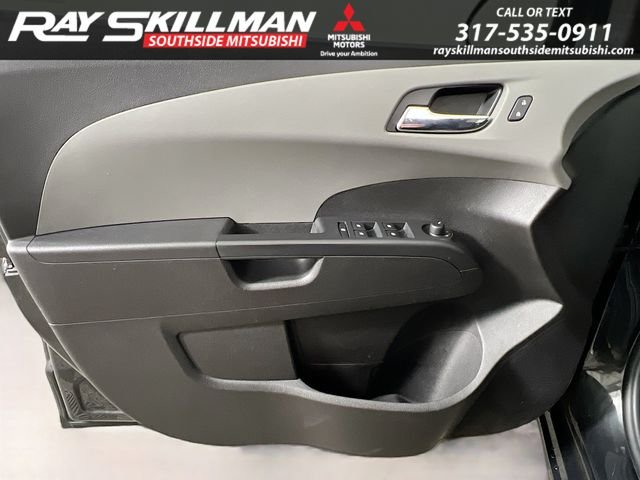 Used 2015 Gray Chevrolet LTZ image 28