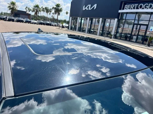 Used 2020 Black Kia GT image 7