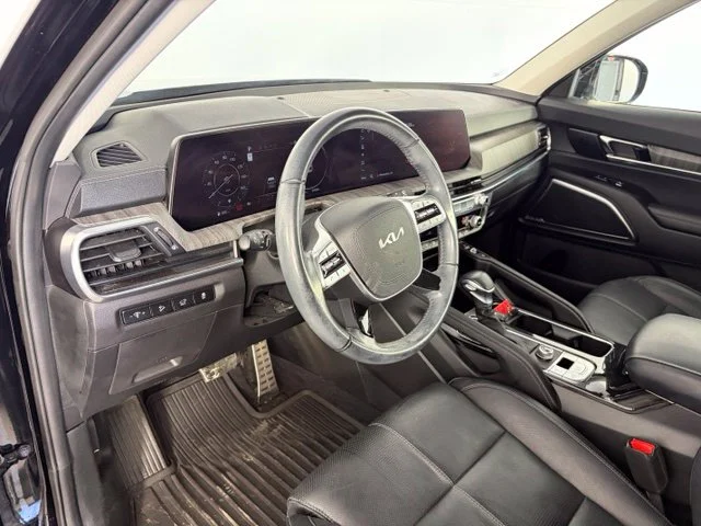 Used 2024 Black Kia SX image 12