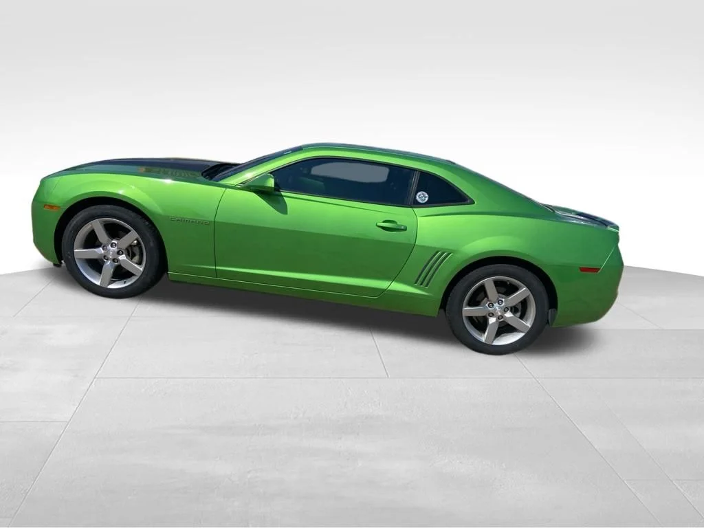 Used 2010 Green Chevrolet 1LT image 22