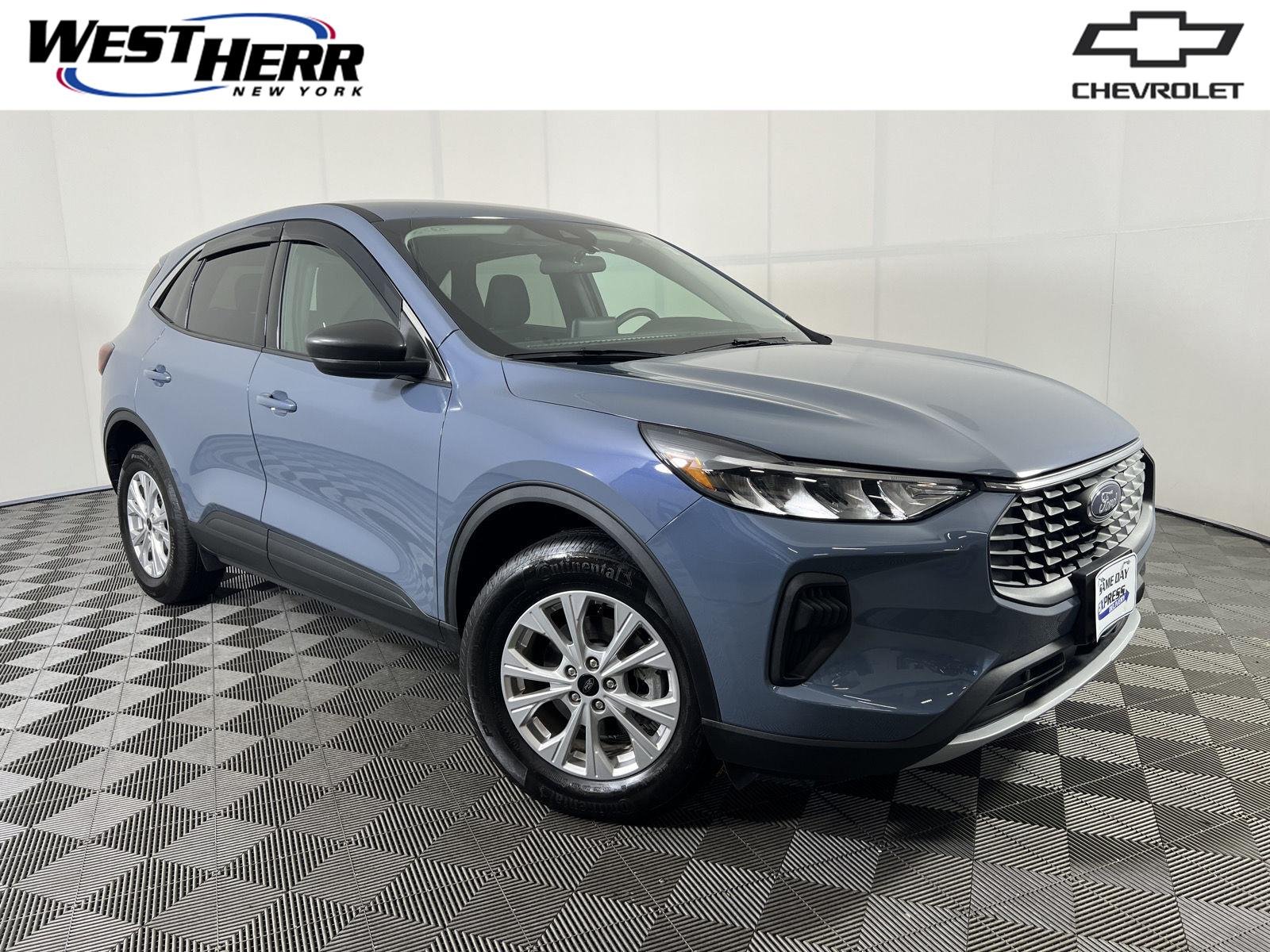 Used 2024 Vapor Blue Ford Active image 1