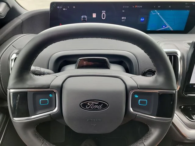 New 2026 Black Metallic Ford Platinum image 36