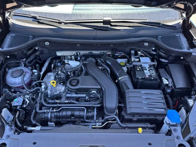 New 2026 Deep Black Pearl Volkswagen 1.5T SE Black image 10