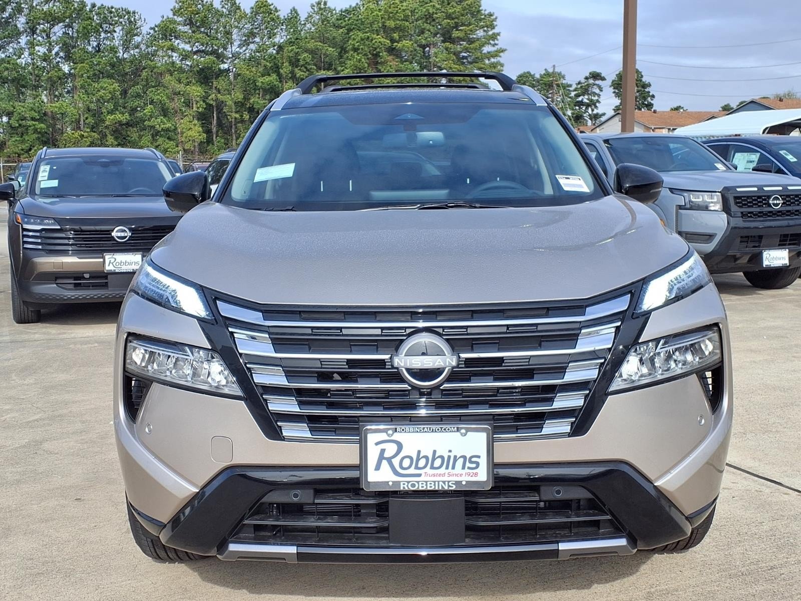 2026 Nissan Rogue Platinum Silver at Robbins Nissan