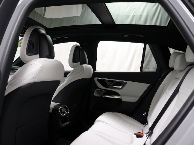 Certified Used 2025 MANUFAKTUR Alpine Grey Mercedes-Benz GLC 350e image 14
