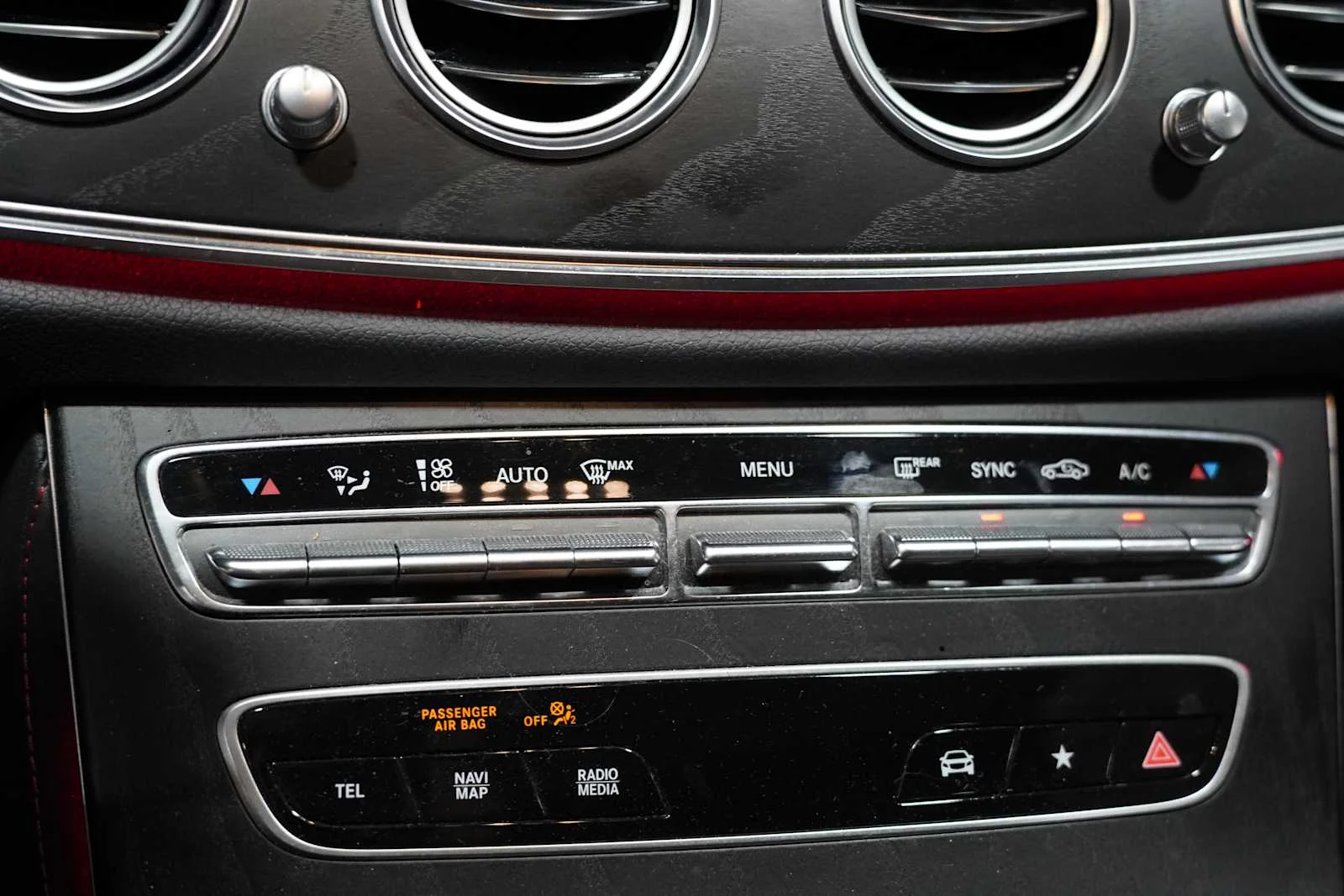 Used 2022 MANUFAKTUR Cardinal Red Mercedes-Benz AMG® E 53 image 17