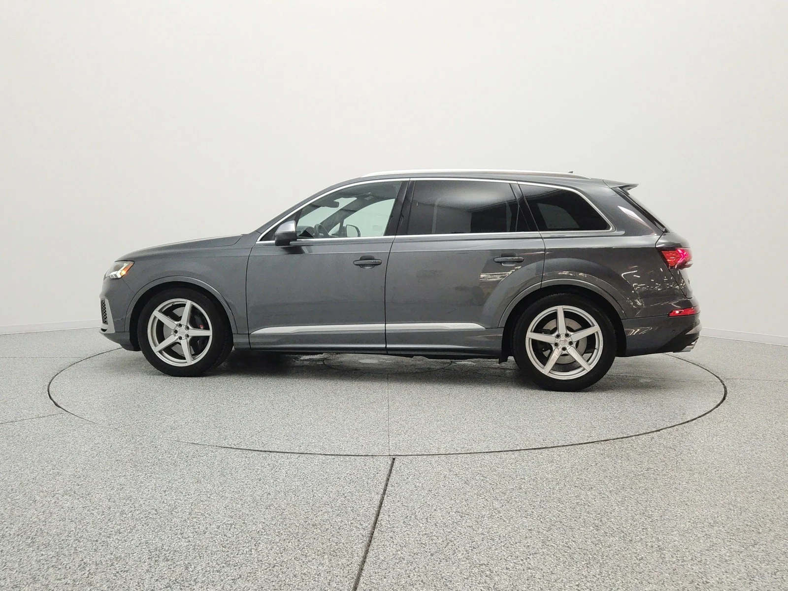 Used 2022 Daytona Gray Pearl Effect Audi Premium Plus image 8