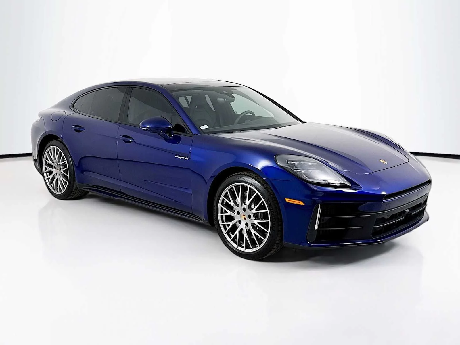 2026 Porsche Panamera 4 E-Hybrid - Photo 7