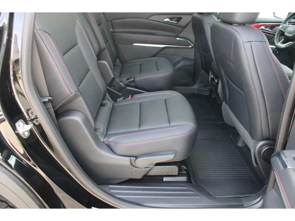 New 2026 MOSAIC BLACK METALLIC Chevrolet AWD Z71 image 10