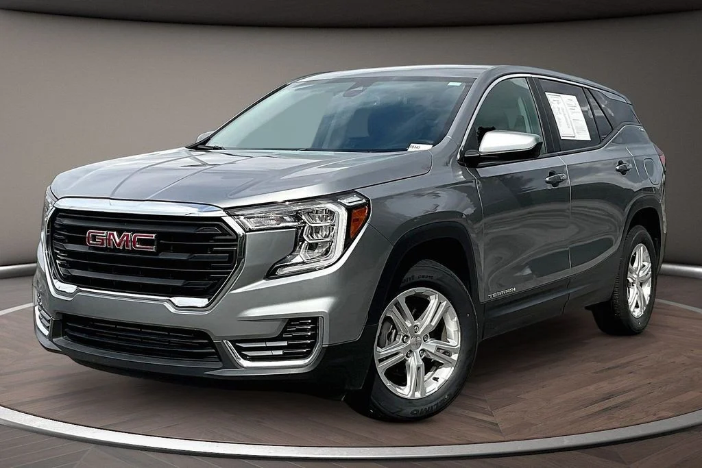 Used 2024 Silver GMC SLE image 2