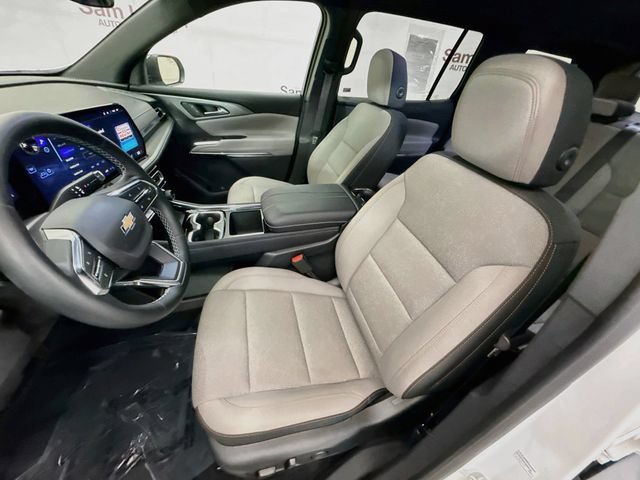 Used 2025 Summit White Chevrolet LT image 22