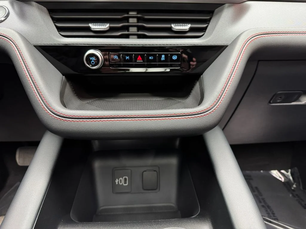 New 2026 Rapid Red Metallic Tinted Clearcoat Ford ST-Line image 20