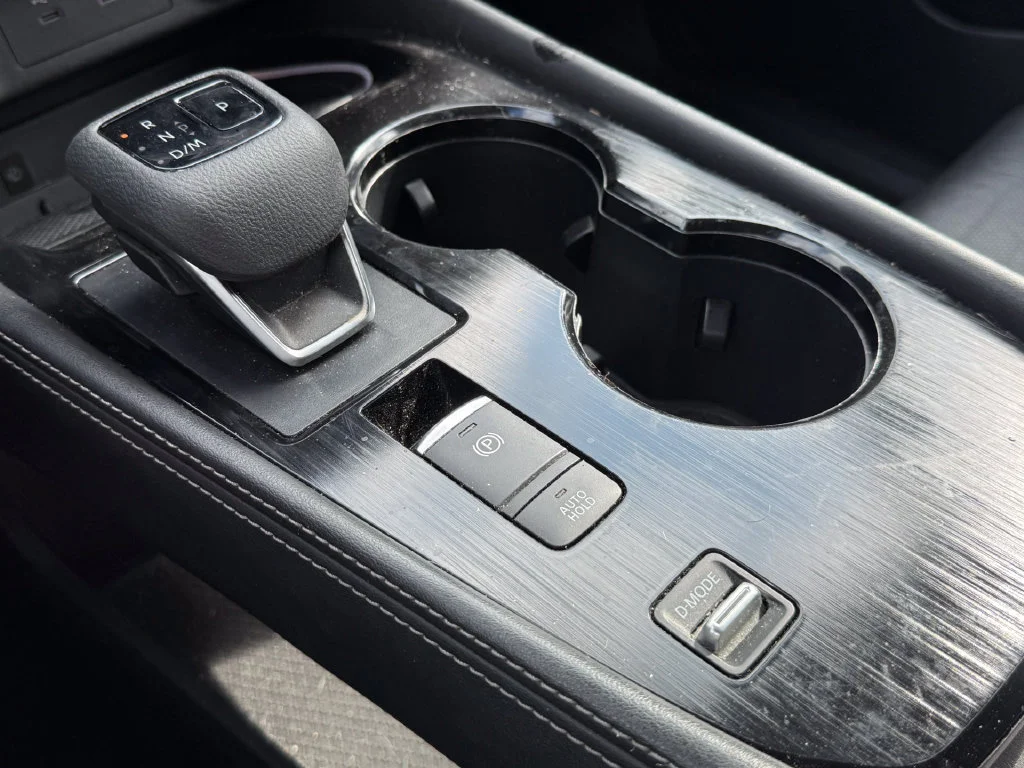 Used 2022 Boulder Gray Nissan Platinum image 26