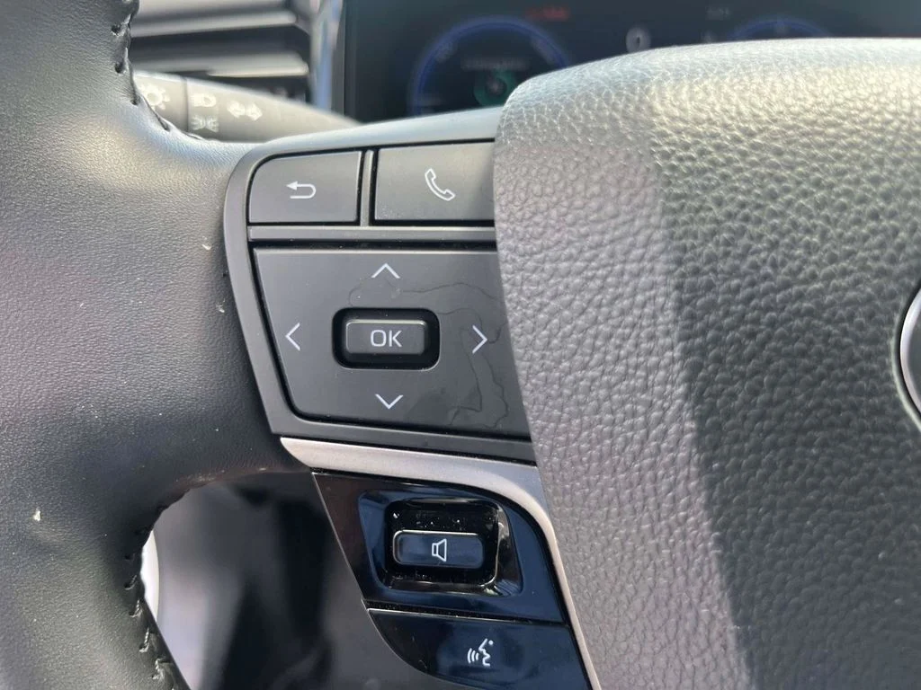 Used 2025 Beige Toyota XSE image 31