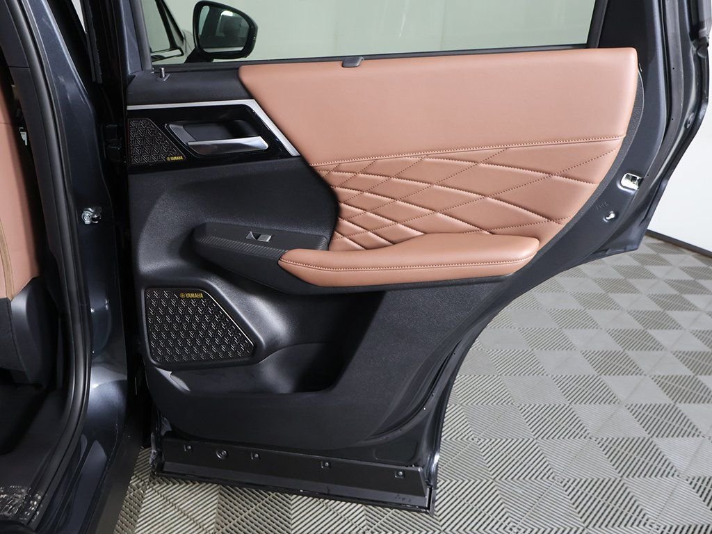 2025 Mitsubishi Outlander SEL - Photo 32