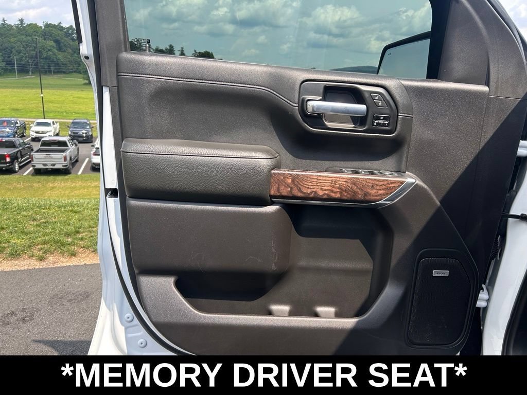 Used 2020 WHITE FROST TRICOAT GMC Denali image 20