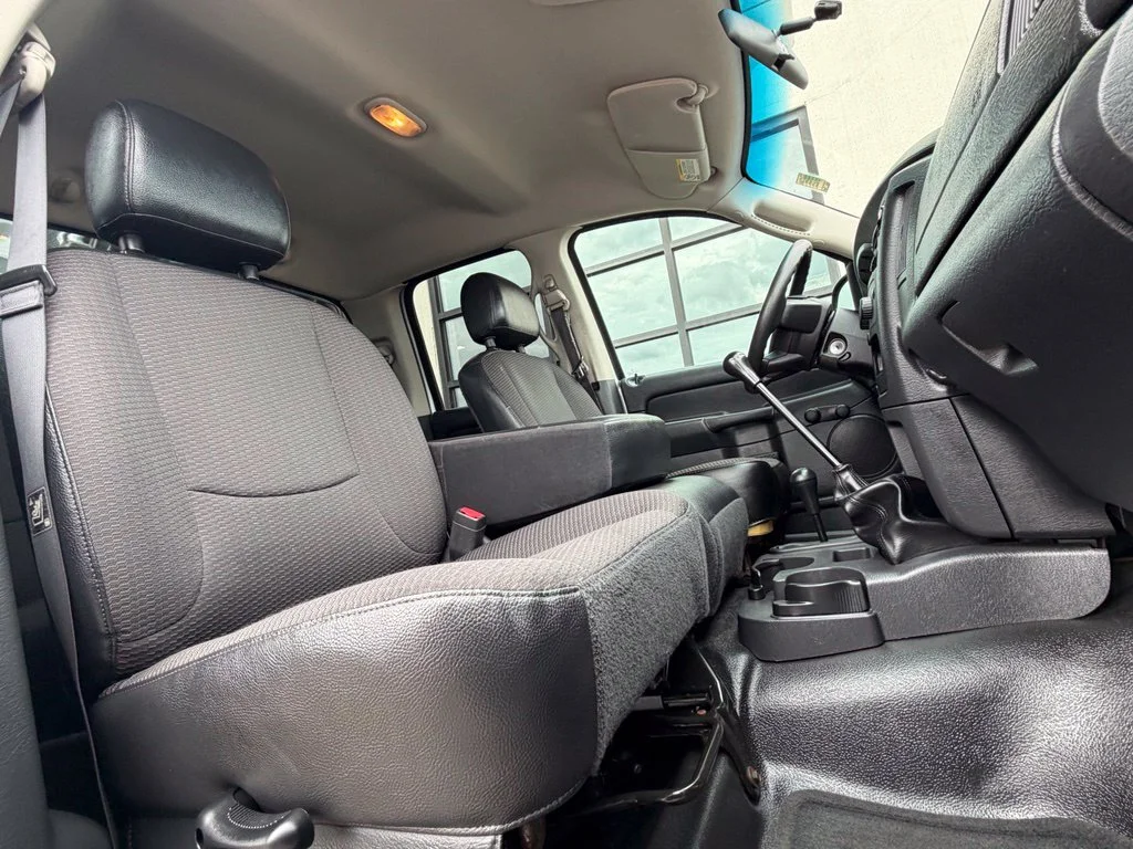 Used 2004 Silver Dodge ST image 18