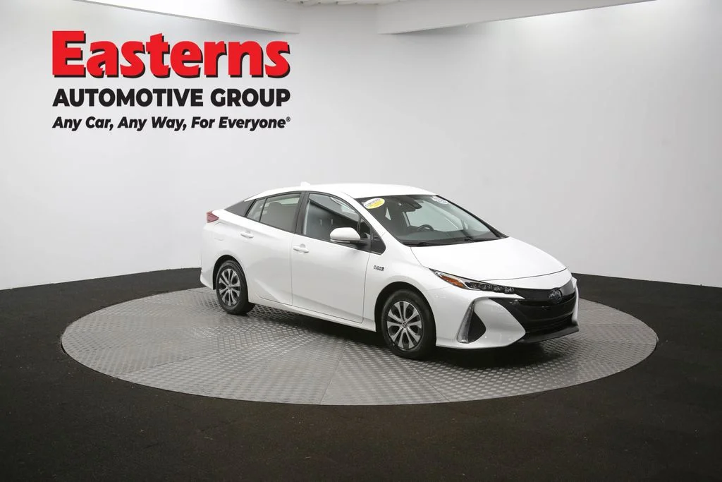 Used 2021 White Toyota LE image 44