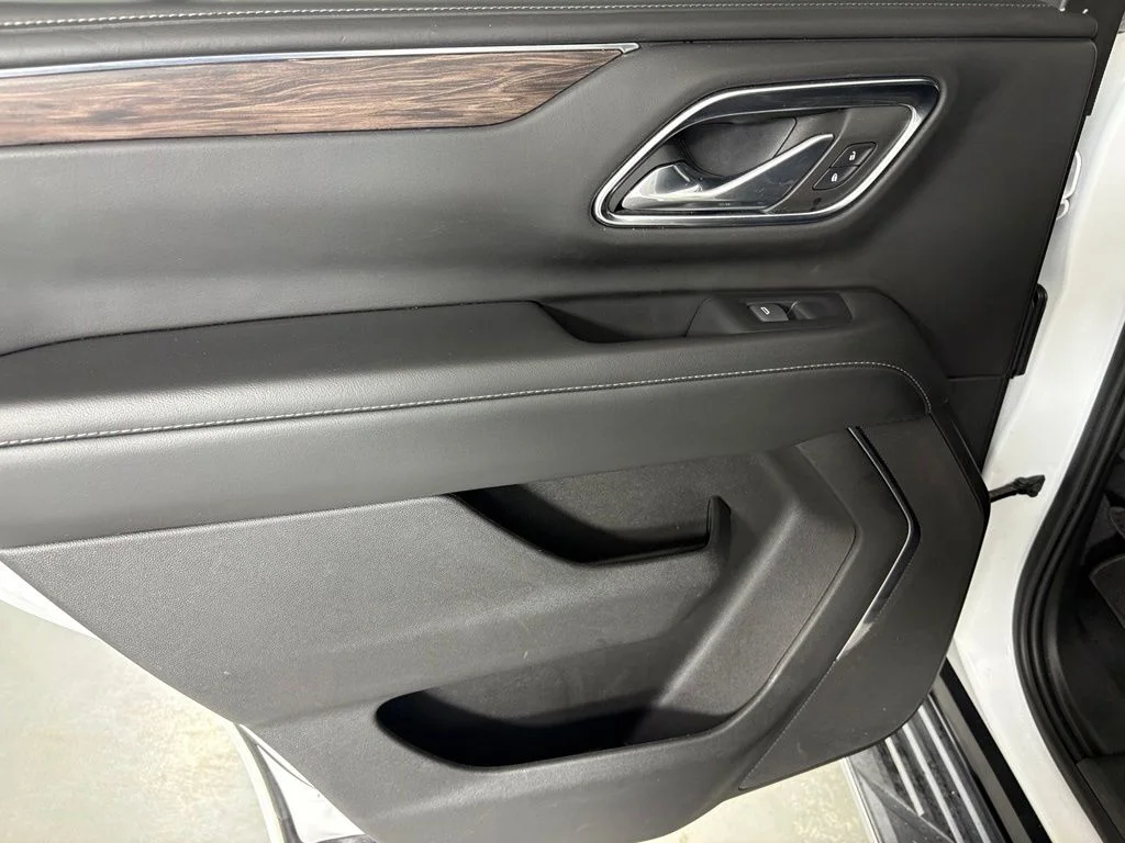 Used 2023 White Chevrolet LS image 35