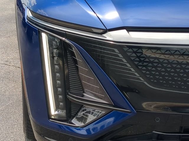 Used 2024 Blue Cadillac Sport image 10