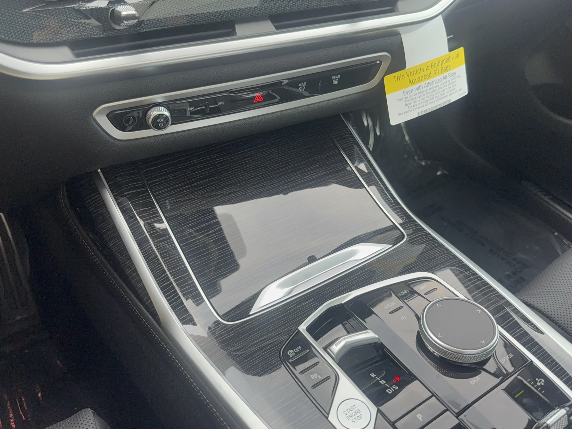 New 2027 Black Sapphire Metallic BMW xDrive40i image 23