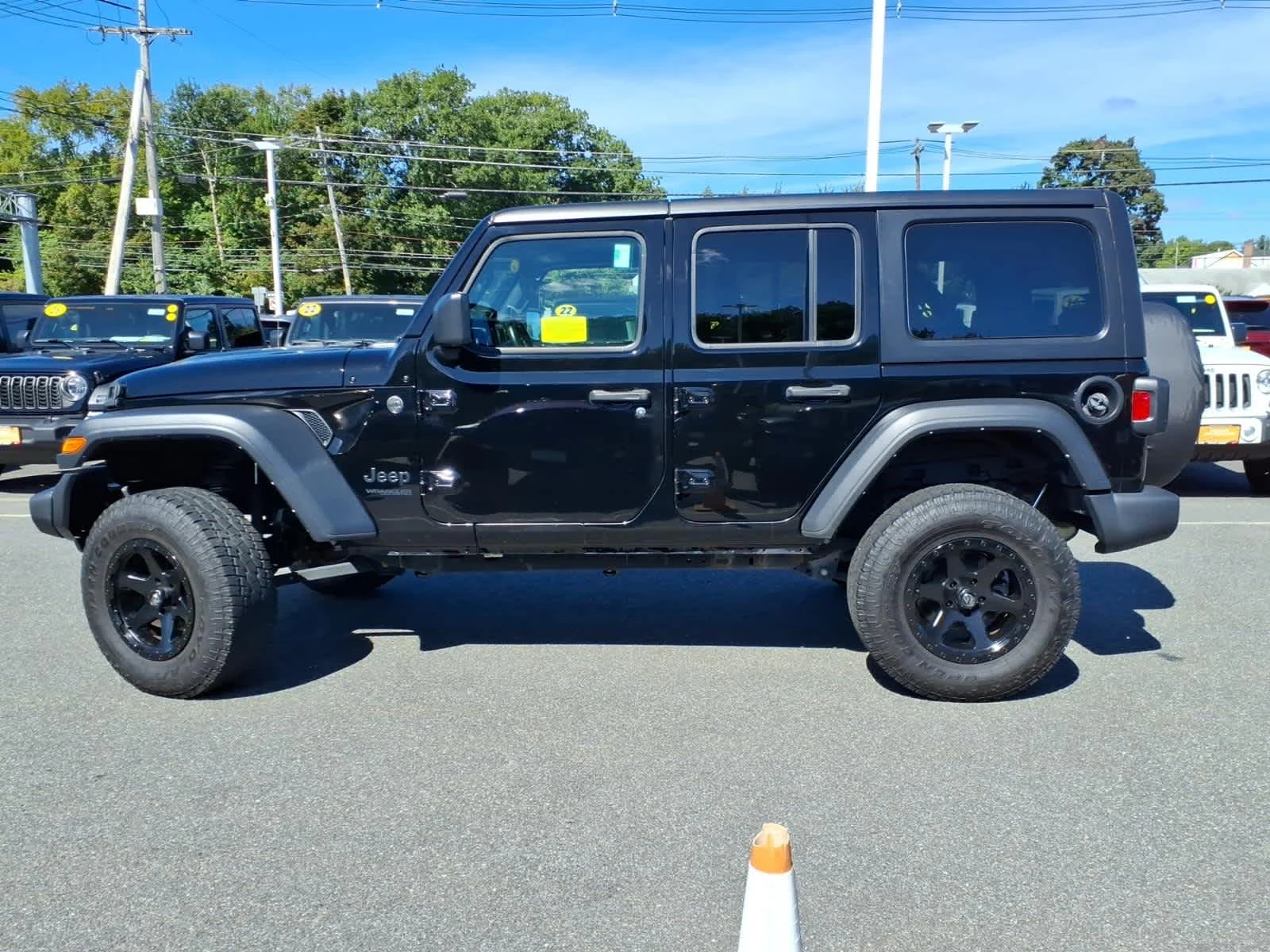 Certified Used 2022 Black Clearcoat Jeep Unlimited Sport S image 12