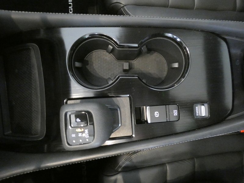 Used 2023 WHITE Nissan FWD SL image 15