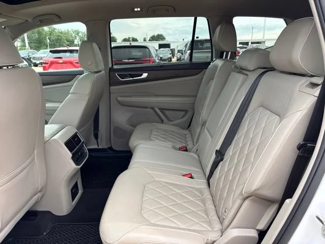 Used 2024 White Volkswagen 2.0T SEL Premium R-Line image 29