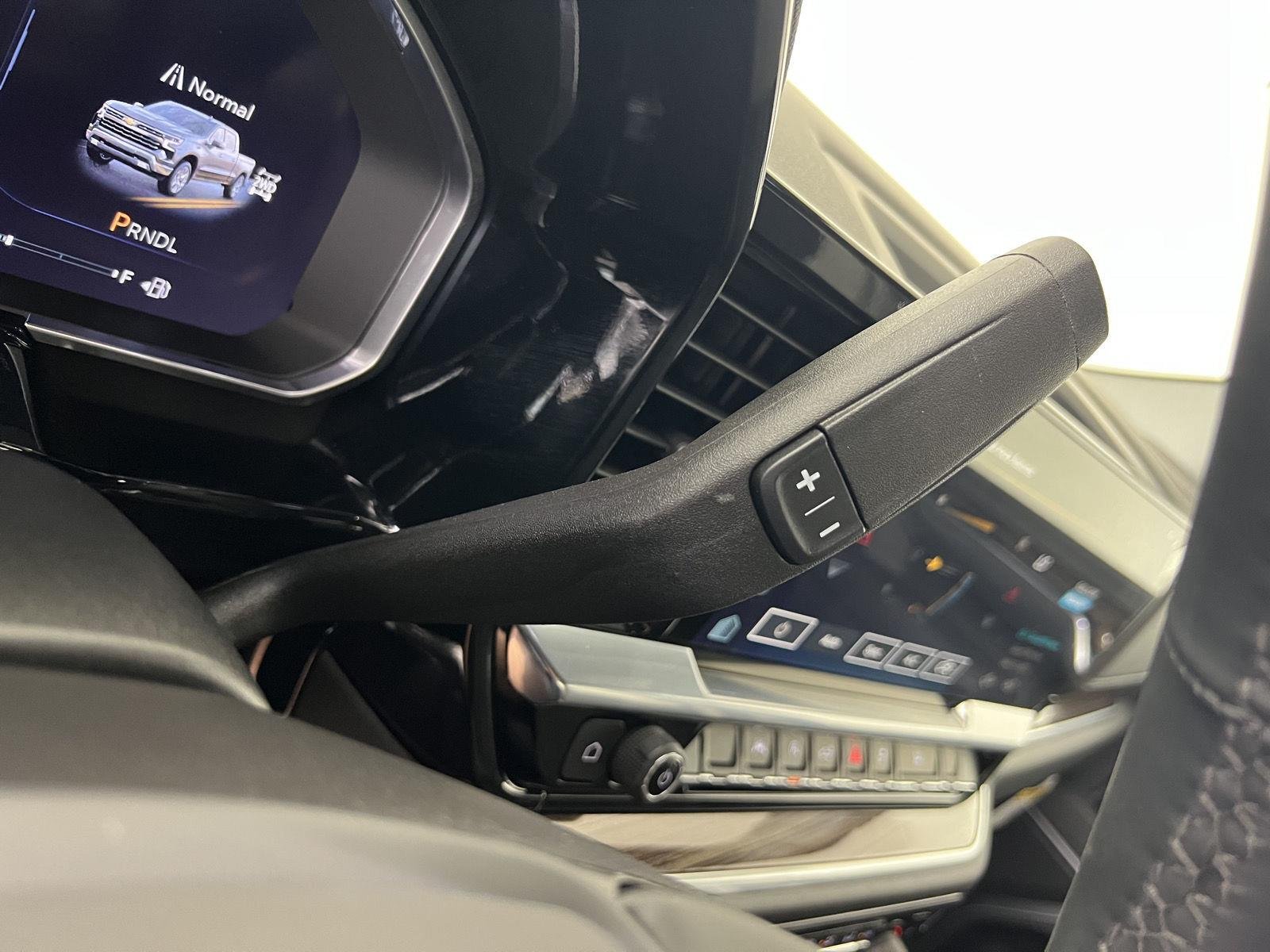 Used 2026 Summit White Chevrolet LT image 25
