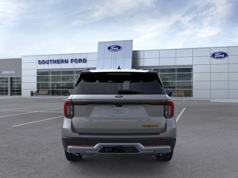 New 2026 Carbonized Gray Metallic Ford Tremor image 5